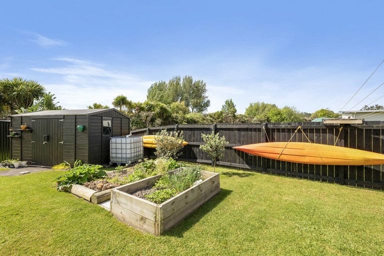 Photo of property in 16 Jack Boyd Drive, Mangawhai Heads, Mangawhai, 0573