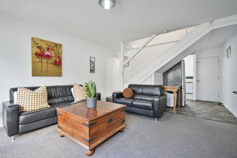 Photo of property in 4/702 Grays Road, Mahora, Hastings, 4120