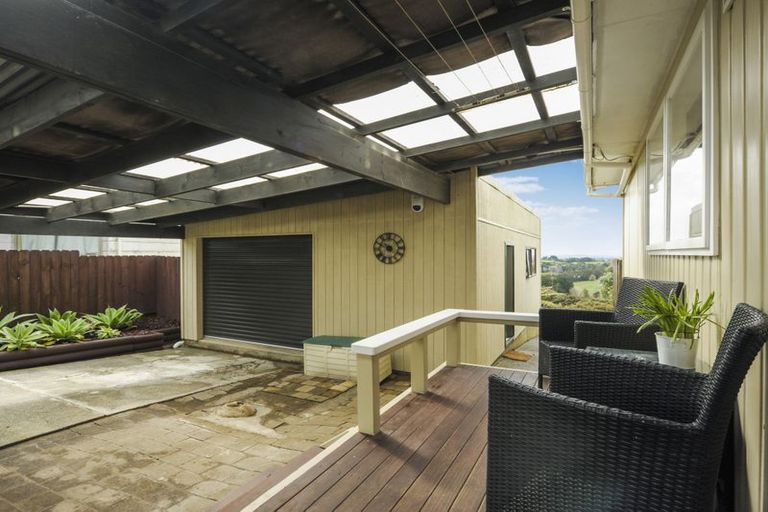 Photo of property in 83 Sunnyvale Road, Massey, Auckland, 0614