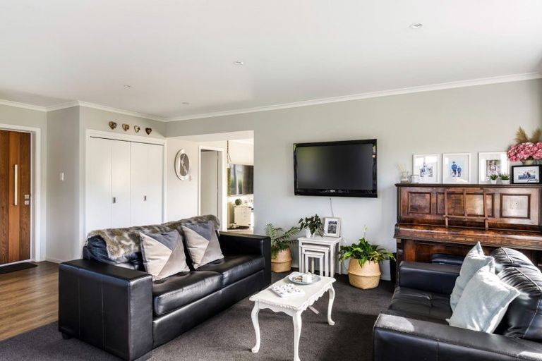 Photo of property in 22 Lyndhurst Drive, Motueka, 7120