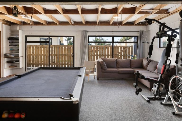 Photo of property in 10 Adela Stewart Drive West, Athenree, Katikati, 3177