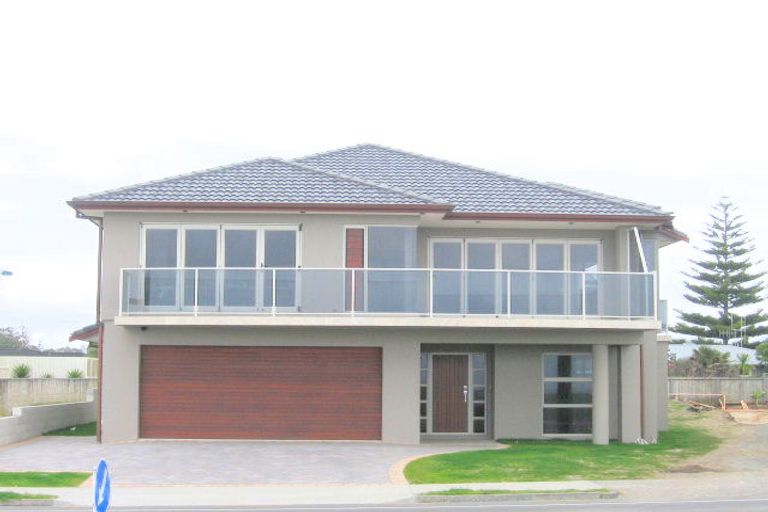Photo of property in 162c Marine Parade, Mount Maunganui, 3116