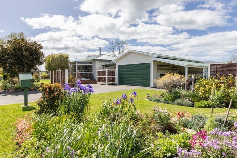 Photo of property in 60 Jervois Road, Jervoistown, Napier, 4112