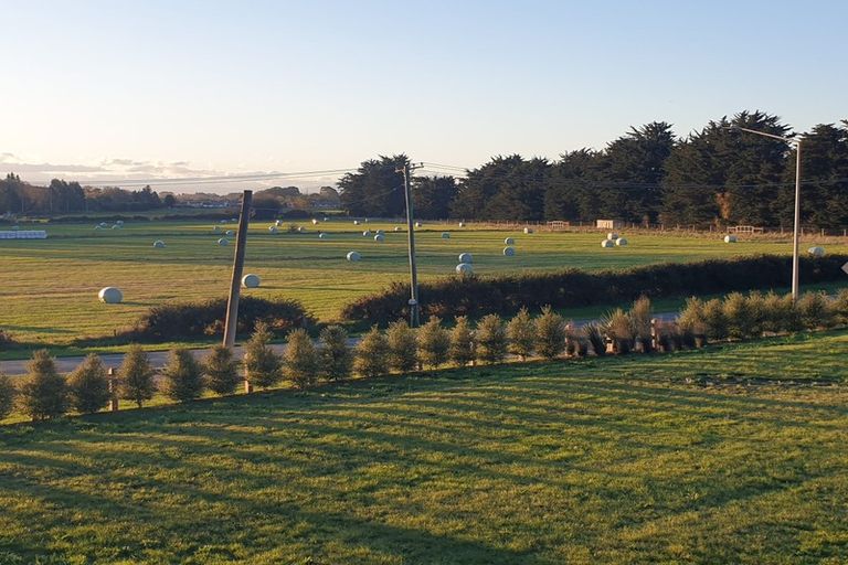 Photo of property in 8 Tui Vale Lane, Halswell, Christchurch, 8025