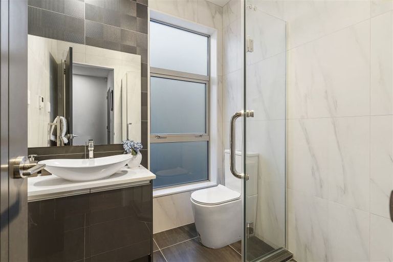 Photo of property in 32 Remuremu Street, Long Bay, Auckland, 0630