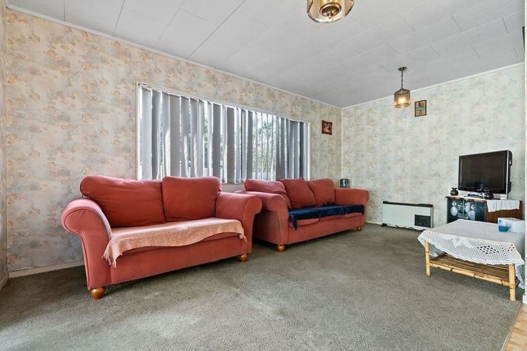 Photo of property in 13 Wroughton Crescent, Otara, Auckland, 2023
