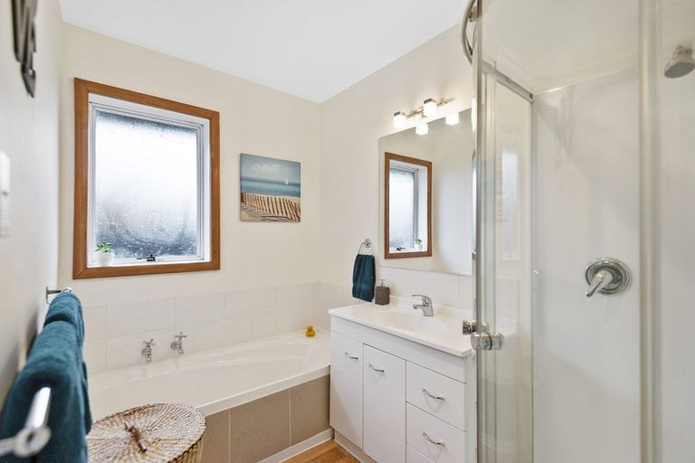 Photo of property in 19 Dunstan Crescent, Hornby, Christchurch, 8042