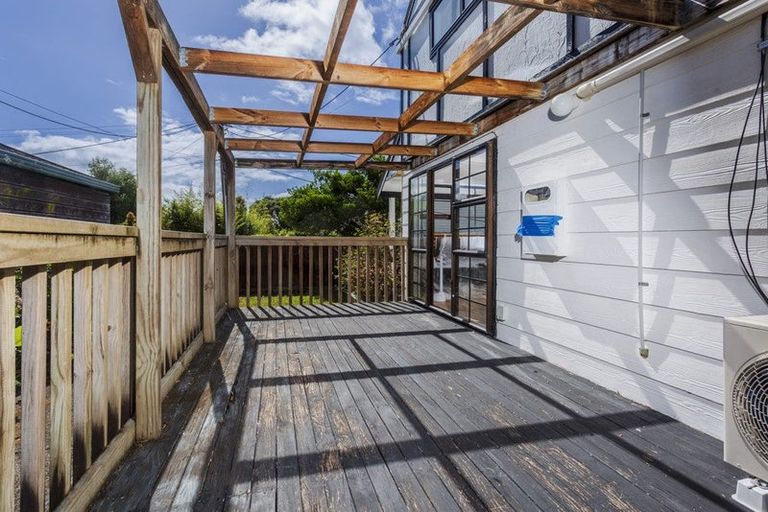 Photo of property in 2/189 Onewa Road, Birkenhead, Auckland, 0626