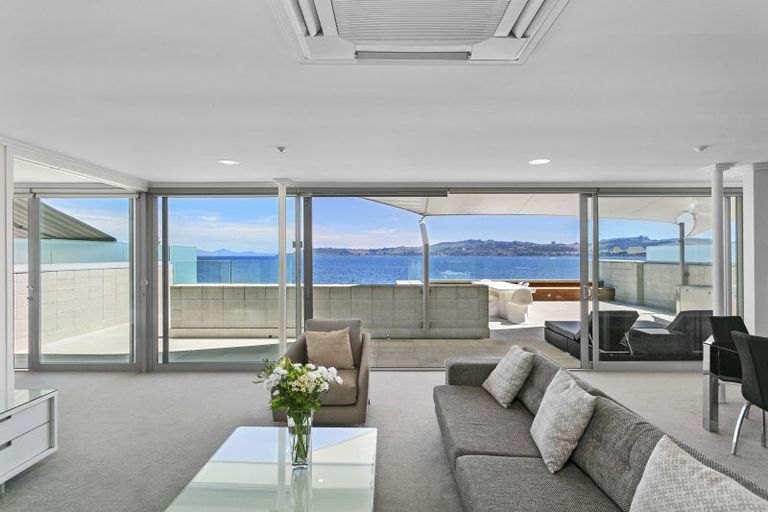 Photo of property in 20/225 Lake Terrace, Waipahihi, Taupo, 3330