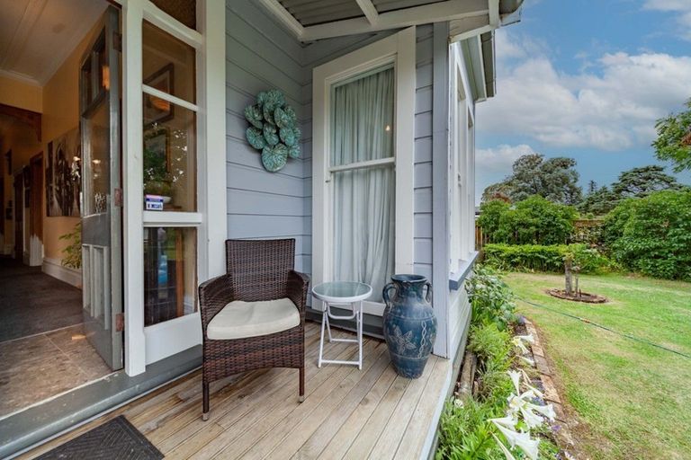 Photo of property in 37 Charlotte Street, Takapau, 4203