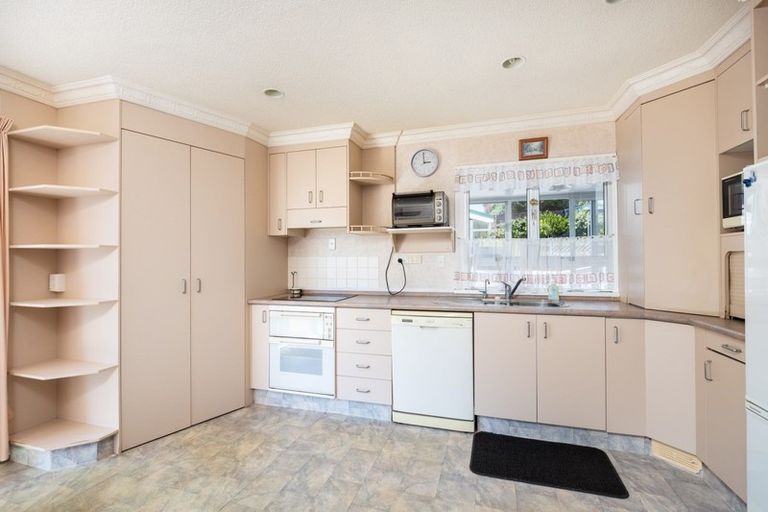 Photo of property in 8 Raniera Street, Glen Avon, New Plymouth, 4312