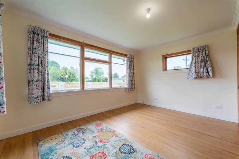 Photo of property in 1 Campbell Street, Geraldine, 7930