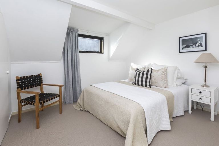 Photo of property in 1 Melissa Place, Burnside, Christchurch, 8042