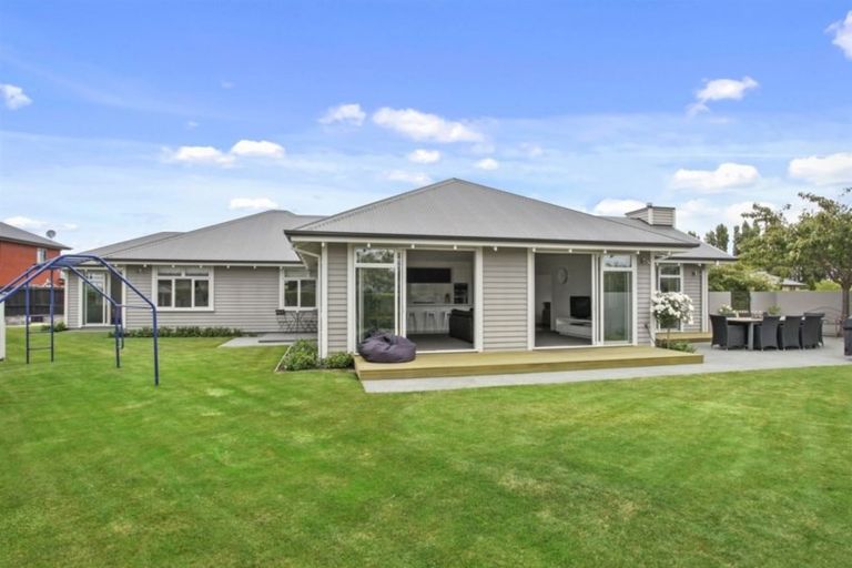 Photo of property in 24 Somerville Crescent, Aidanfield, Christchurch, 8025