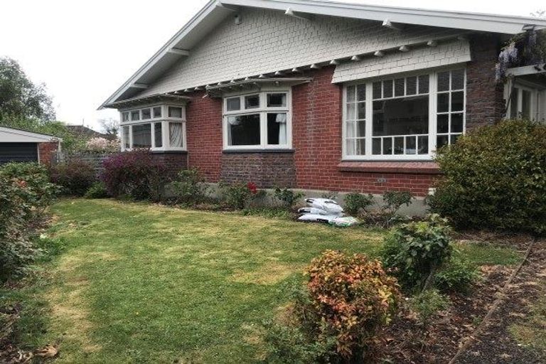 Photo of property in 96 Clyde Road, Ilam, Christchurch, 8041