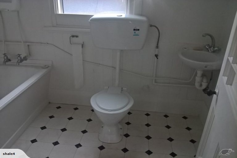 Photo of property in 96 North Avon Road, Richmond, Christchurch, 8013