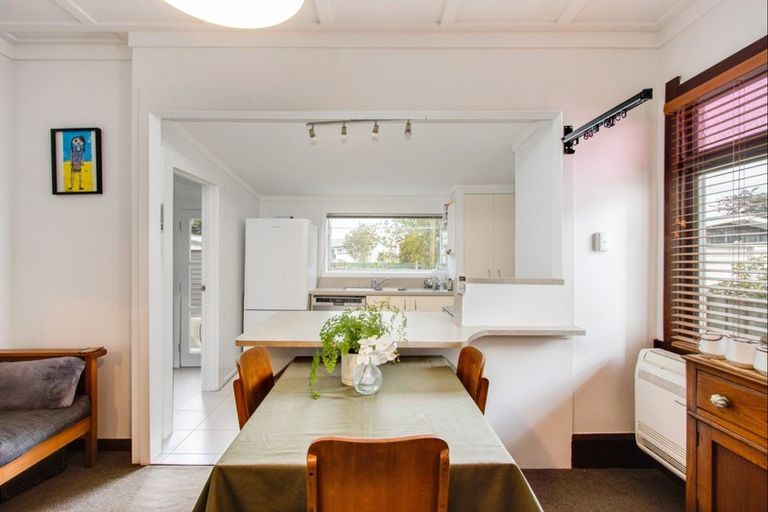 Photo of property in 10 Creagh Street, Te Awa, Napier, 4110