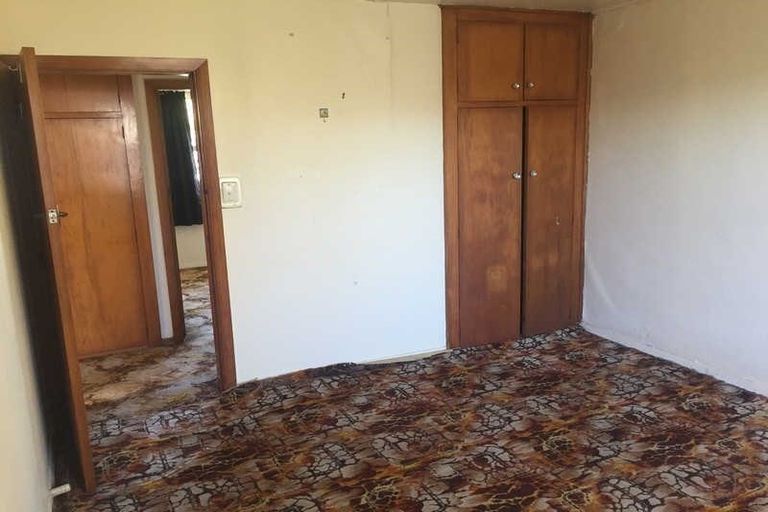 Photo of property in 2/19 Isabella Place, Waltham, Christchurch, 8011