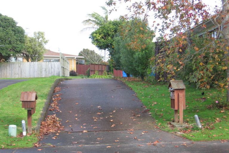 Photo of property in 1/9 Rapallo Place, Farm Cove, Auckland, 2012