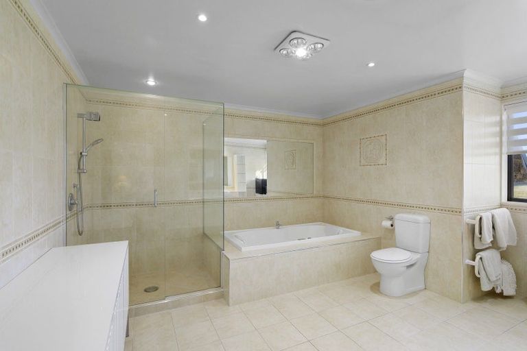 Photo of property in 635 Yaldhurst Road, Yaldhurst, Christchurch, 7676