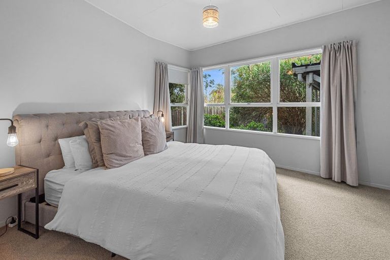 Photo of property in 1/22 Saltburn Road, Milford, Auckland, 0620
