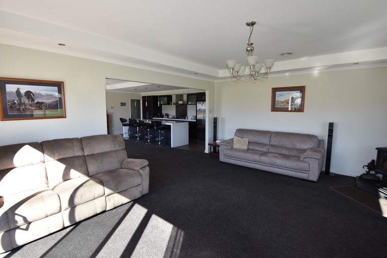 Photo of property in 4 The Drive, Twizel, 7999