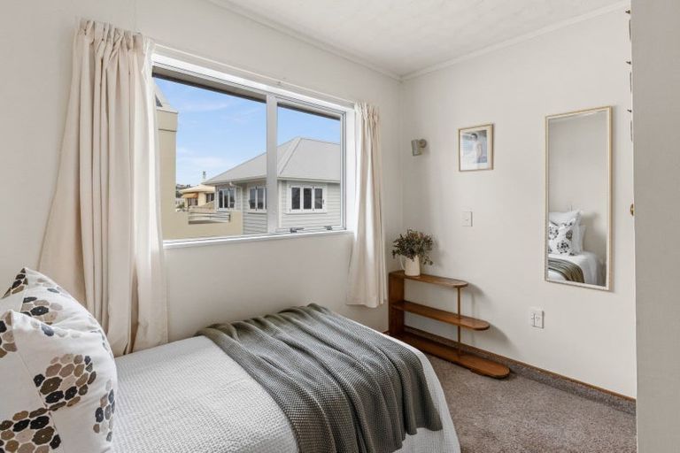 Photo of property in 36 Charles Street, Westshore, Napier, 4110