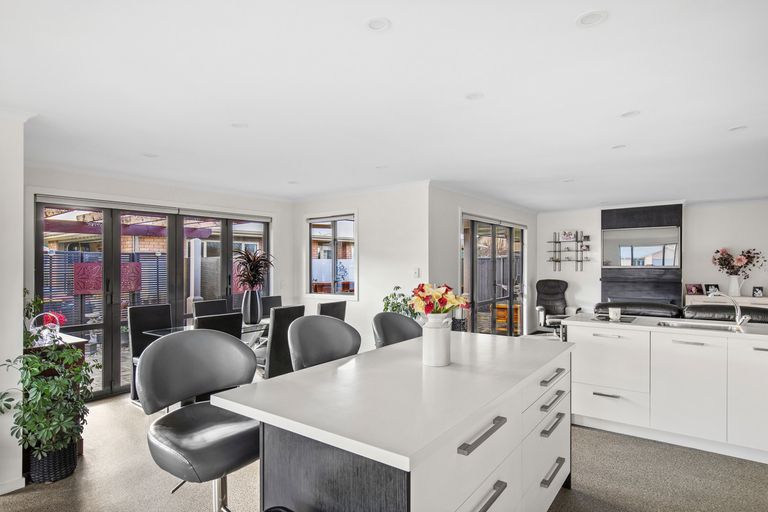 Photo of property in 10 Juniper Close, Alexandra, 9320