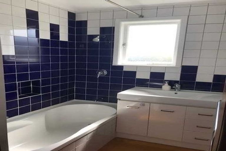 Photo of property in 6 Larnach Street, St Andrews, Hamilton, 3200