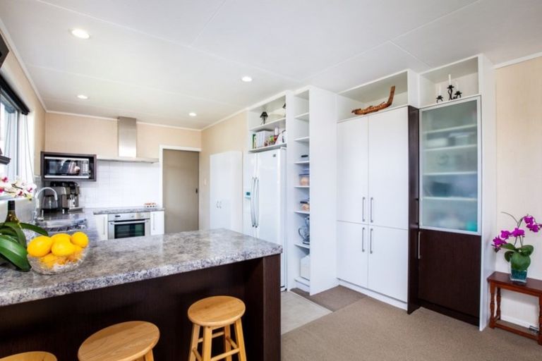 Photo of property in 29 Barrett Street, Westown, New Plymouth, 4310