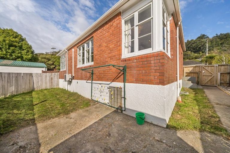 Photo of property in 26 Cleland Crescent, Naenae, Lower Hutt, 5011