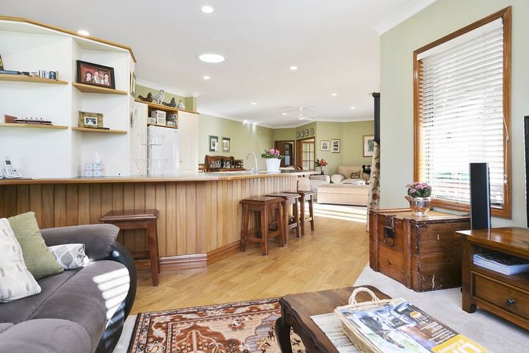 Photo of property in 19 Cowley Drive, Leamington, Cambridge, 3432