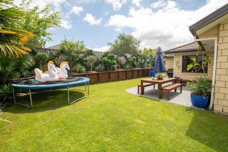 Photo of property in 18 Rosella Drive, Welcome Bay, Tauranga, 3112