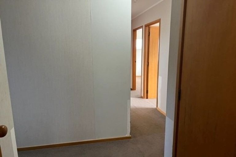 Photo of property in 19 Petrel Place, Massey, Auckland, 0614