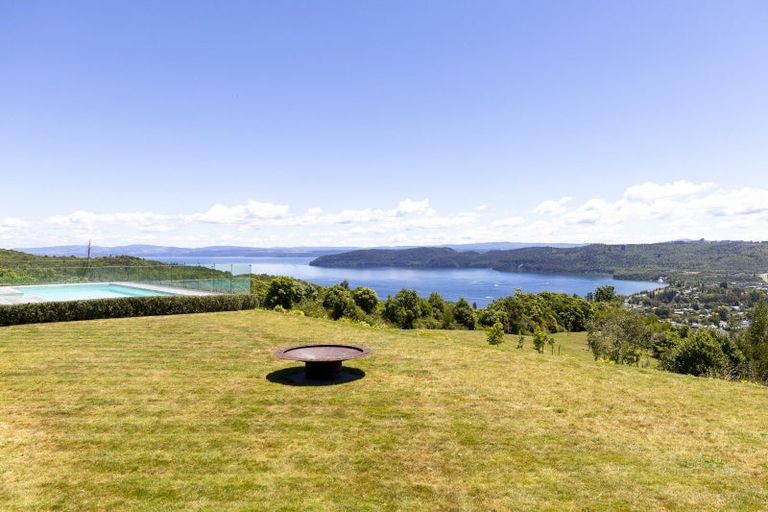 Photo of property in 35 Locheagles Rise, Kinloch, Taupo, 3377