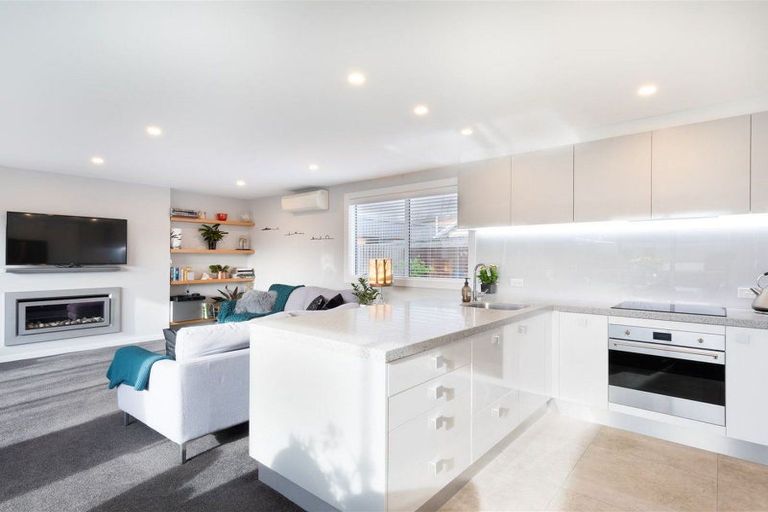 Photo of property in 4/10 Stoneyhurst Street, St Albans, Christchurch, 8014