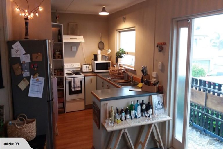 Photo of property in 8a Valley Road, Mount Maunganui, 3116