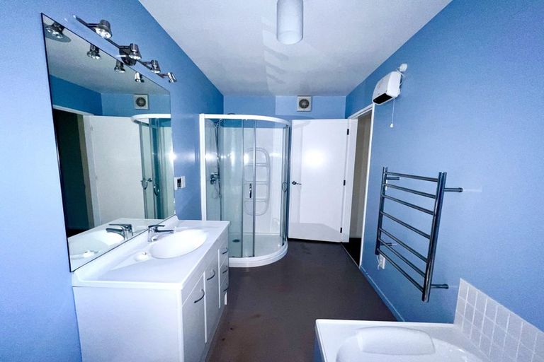 Photo of property in 59 Chartwell Drive, Crofton Downs, Wellington, 6035