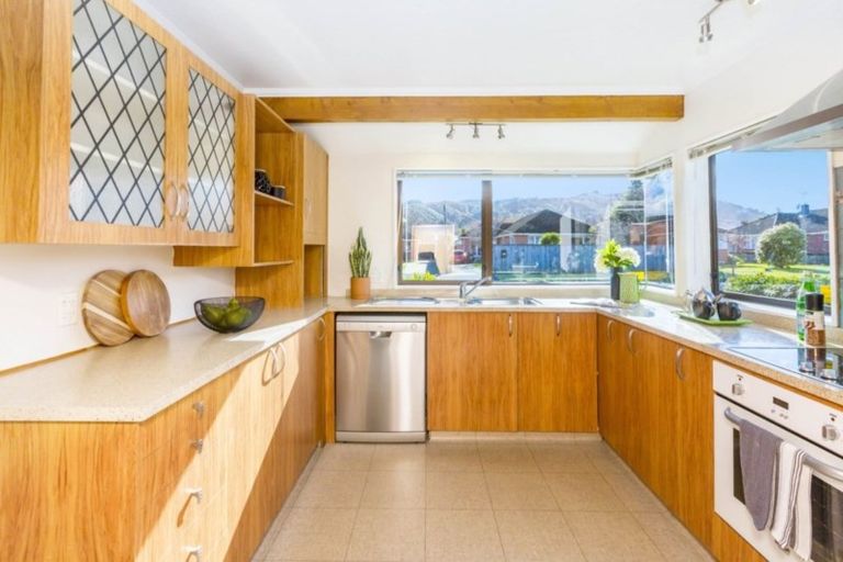 Photo of property in 74 Mcparland Street, Elderslea, Upper Hutt, 5018