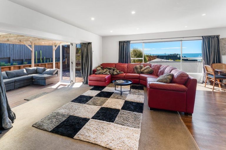 Photo of property in 8 The Cliffs, Britannia Heights, Nelson, 7010