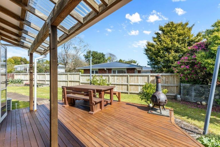 Photo of property in 12 Beaumont Crescent, Frankleigh Park, New Plymouth, 4310