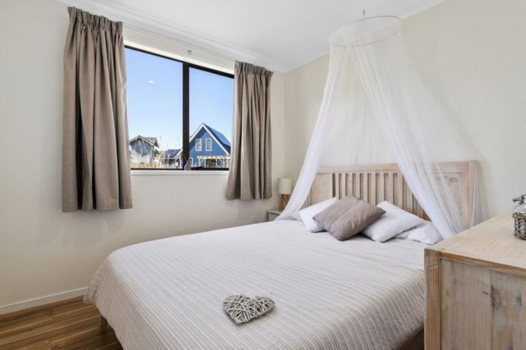 Photo of property in 1a Sunshine Rise, Raglan, 3225