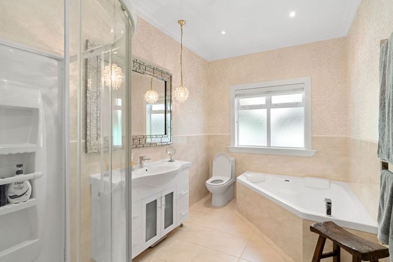 Photo of property in 184 Gladstone Road, Levin, 5571