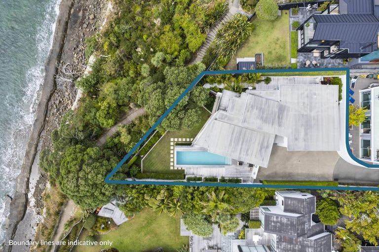 Photo of property in 11a Bournemouth Terrace, Murrays Bay, Auckland, 0630