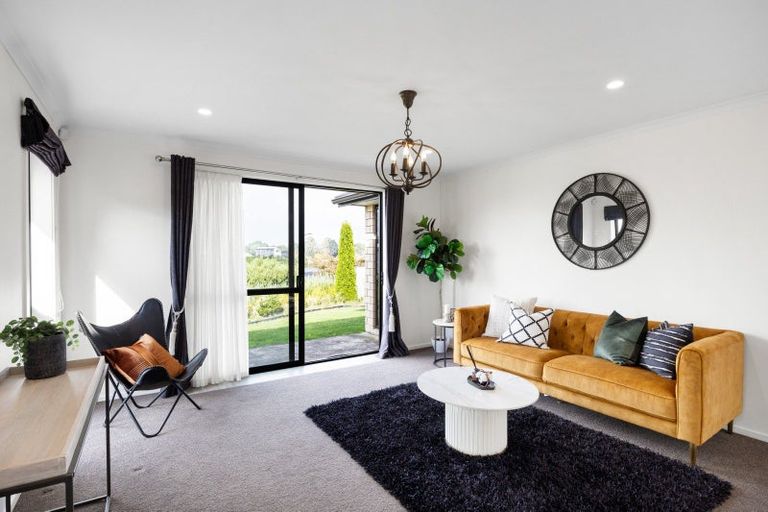 Photo of property in 15 Blackwood Crescent, Glenview, Hamilton, 3206