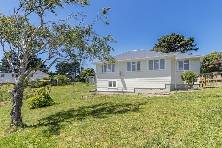 Photo of property in 23 Chew Place, Ranui, Porirua, 5024