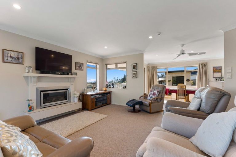 Photo of property in 6 Norfolk Place, Stoke, Nelson, 7011