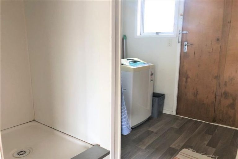 Photo of property in 1 Kenton Lane, Mangere, Auckland, 2022