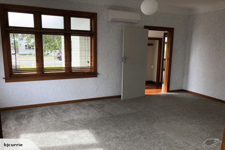 Photo of property in 30 Havill Street, Takaro, Palmerston North, 4410