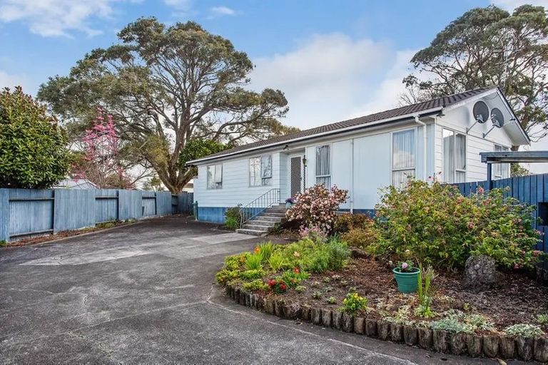 Photo of property in 5 Joshua Place, Weymouth, Auckland, 2103